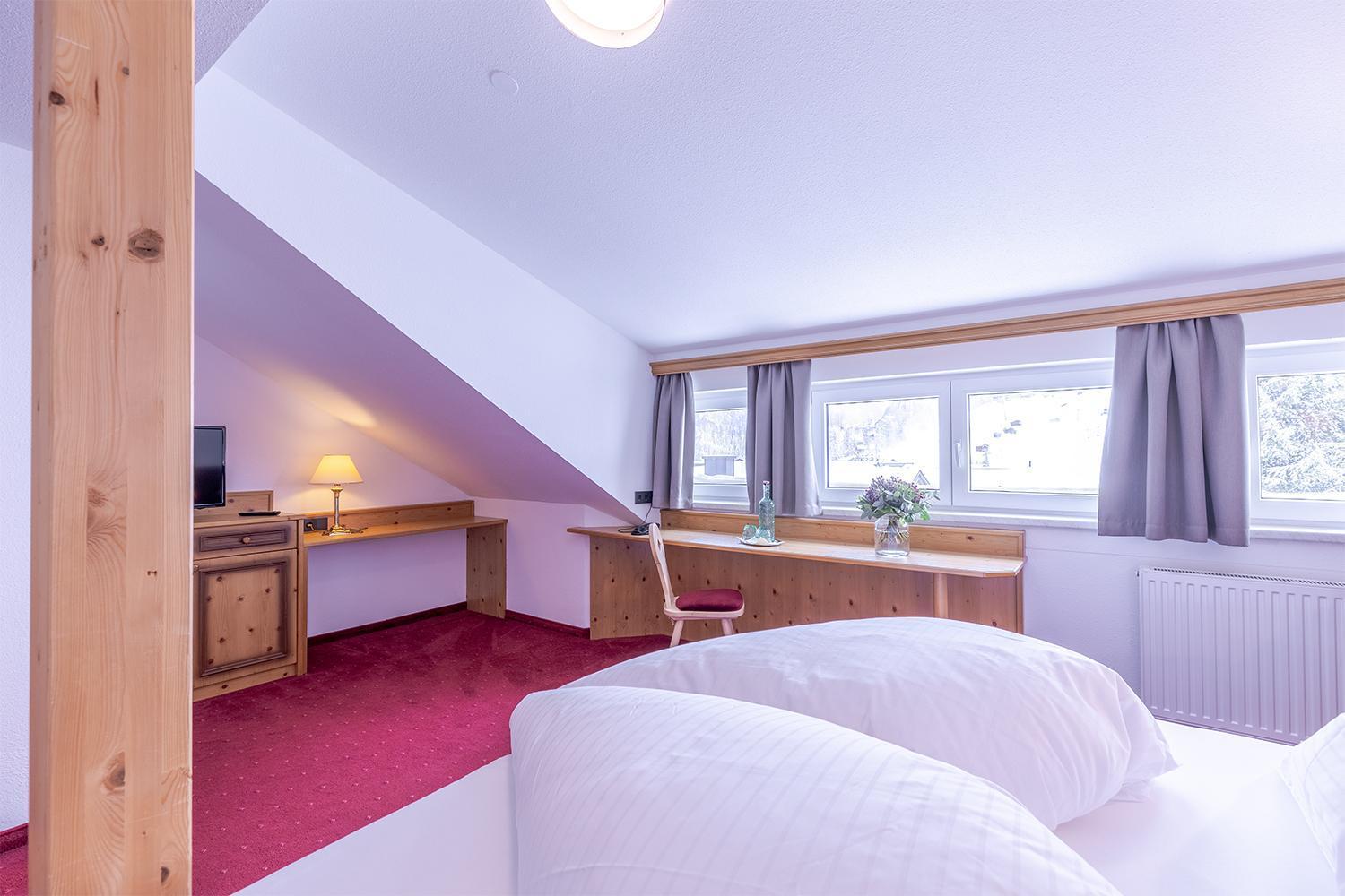 Hotel Sonnenheim Санкт-Антон-ам-Арльберг Екстер'єр фото